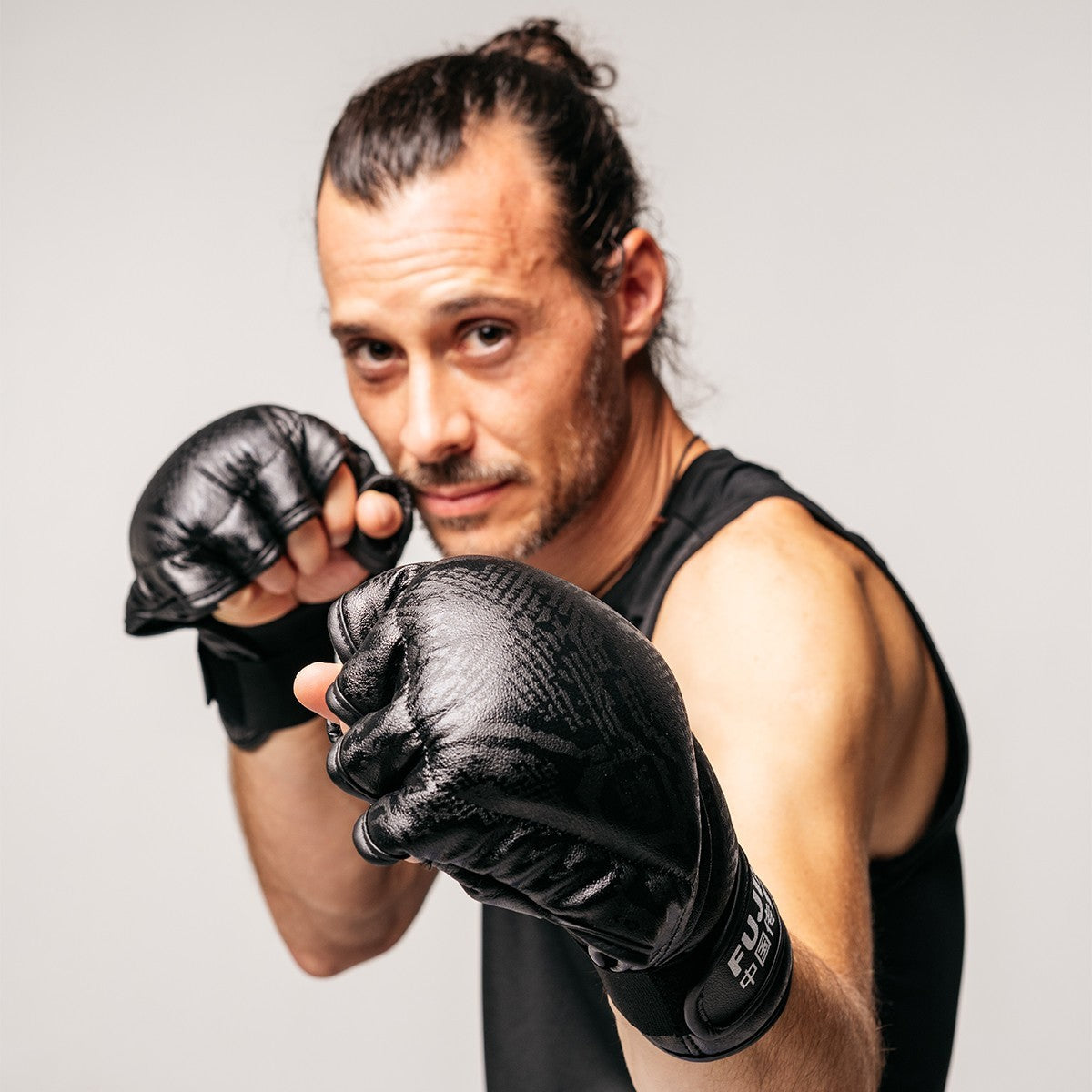 Guanti a Dita Libere in Vinile Cobra