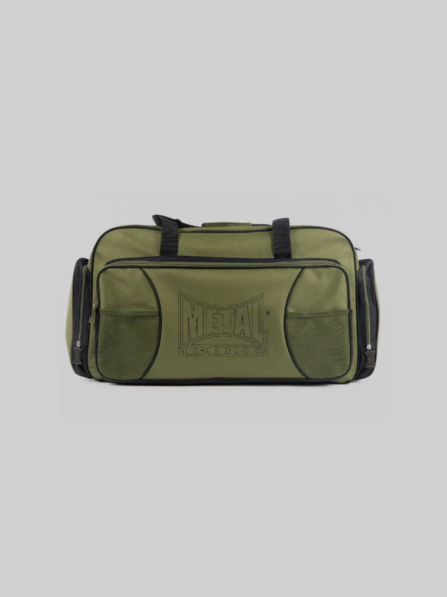 Primo piano della scritta logo Metal Boxe sulla borsa sportiva Khaki
