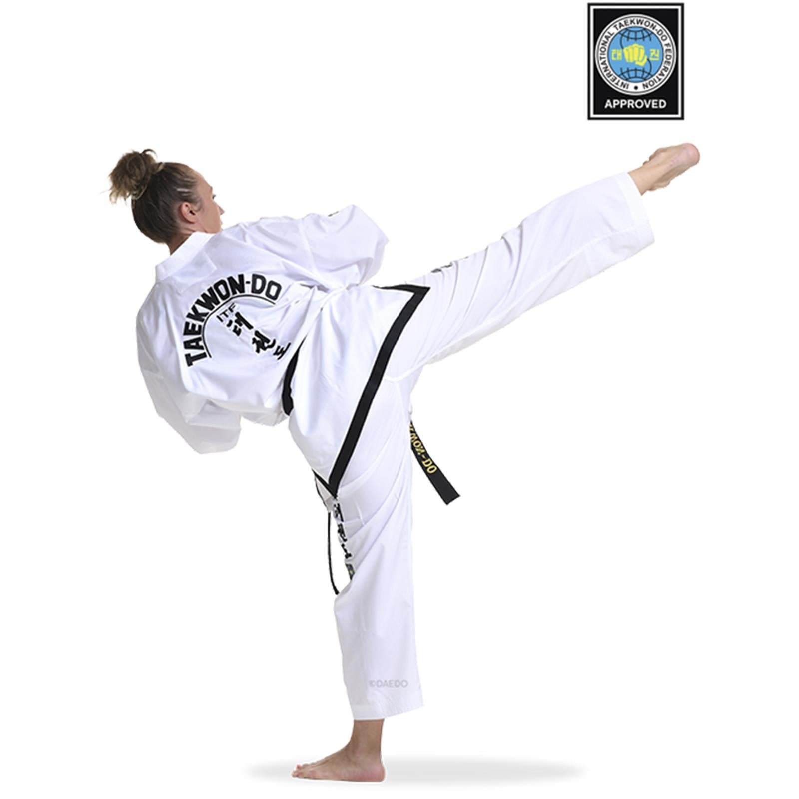 Dobok ITF Omologato Hi-Tech con Bordi Neri - vista dettaglio-2