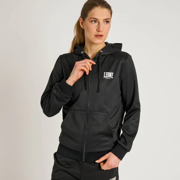 Vista frontale della felpa leggera Leone 1947 Logo colore nero con zip