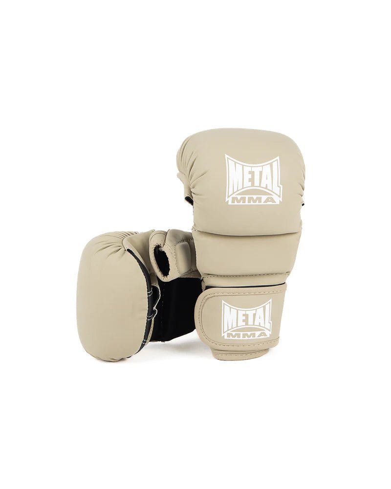 Vista frontal MMA Sparring Luvas de boxe de metal The Shell bege tempestade no deserto estilo moderno