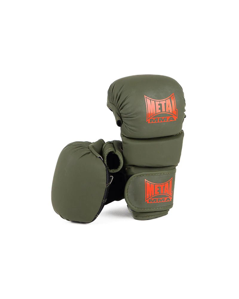 Vista frontal MMA Sparring Metal Boxing The Shell luvas verde oliva estilo militar para sparring