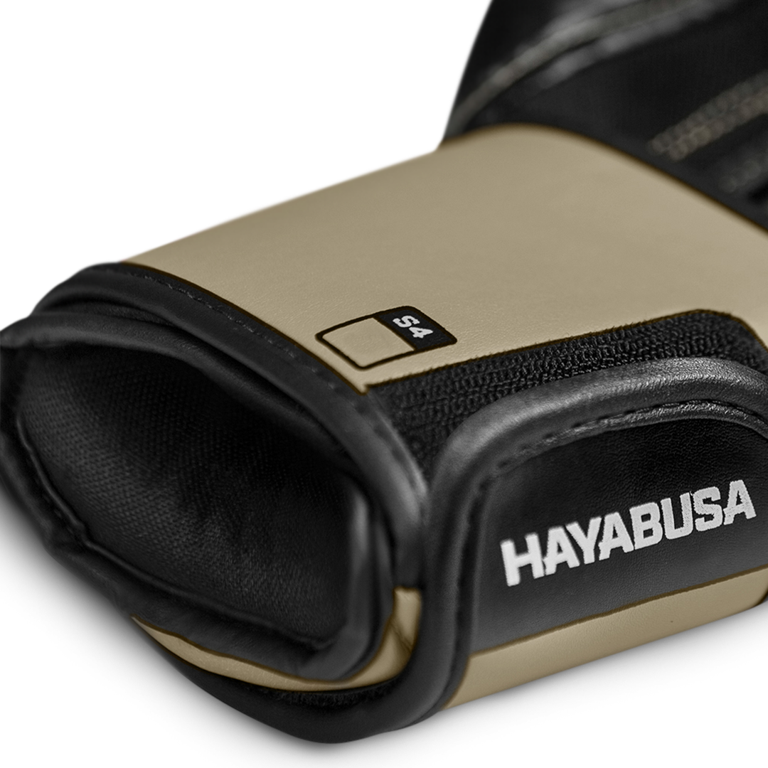 Vista del palmo del guantone beige Hayabusa S4 che mostra la barra di presa