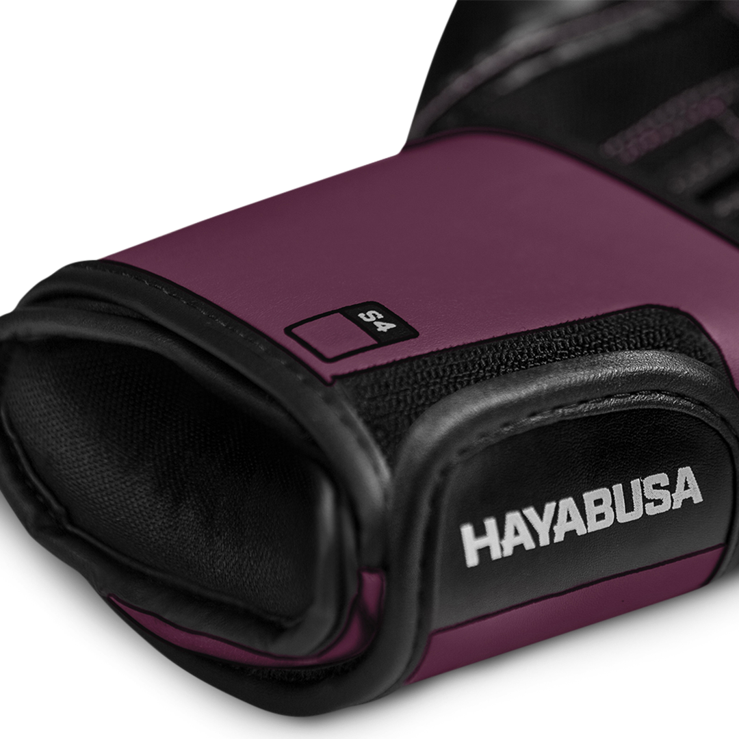Vista del palmo del guantone Hayabusa S4 color vino con dettagli in mesh