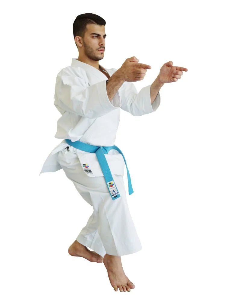 Vedere frontală a Arawaza Black Diamond elite karategi WKF aprobat pentru competiții de kata