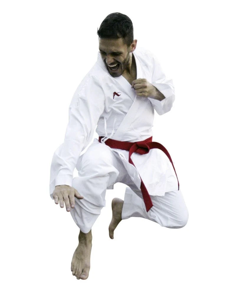 Vista frontale del karategi ultra leggero Arawaza Onyx Zero Gravity per kumite