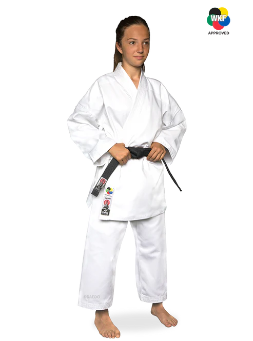 Karategi Daedo Shodan omologato WKF modello intermedio per Kata e Kumite.