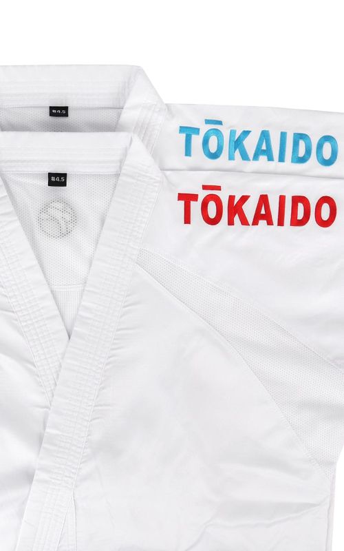 karategi Tokaido da kumite approvato WKF.Doppia giacca con ricamo rosso e blu