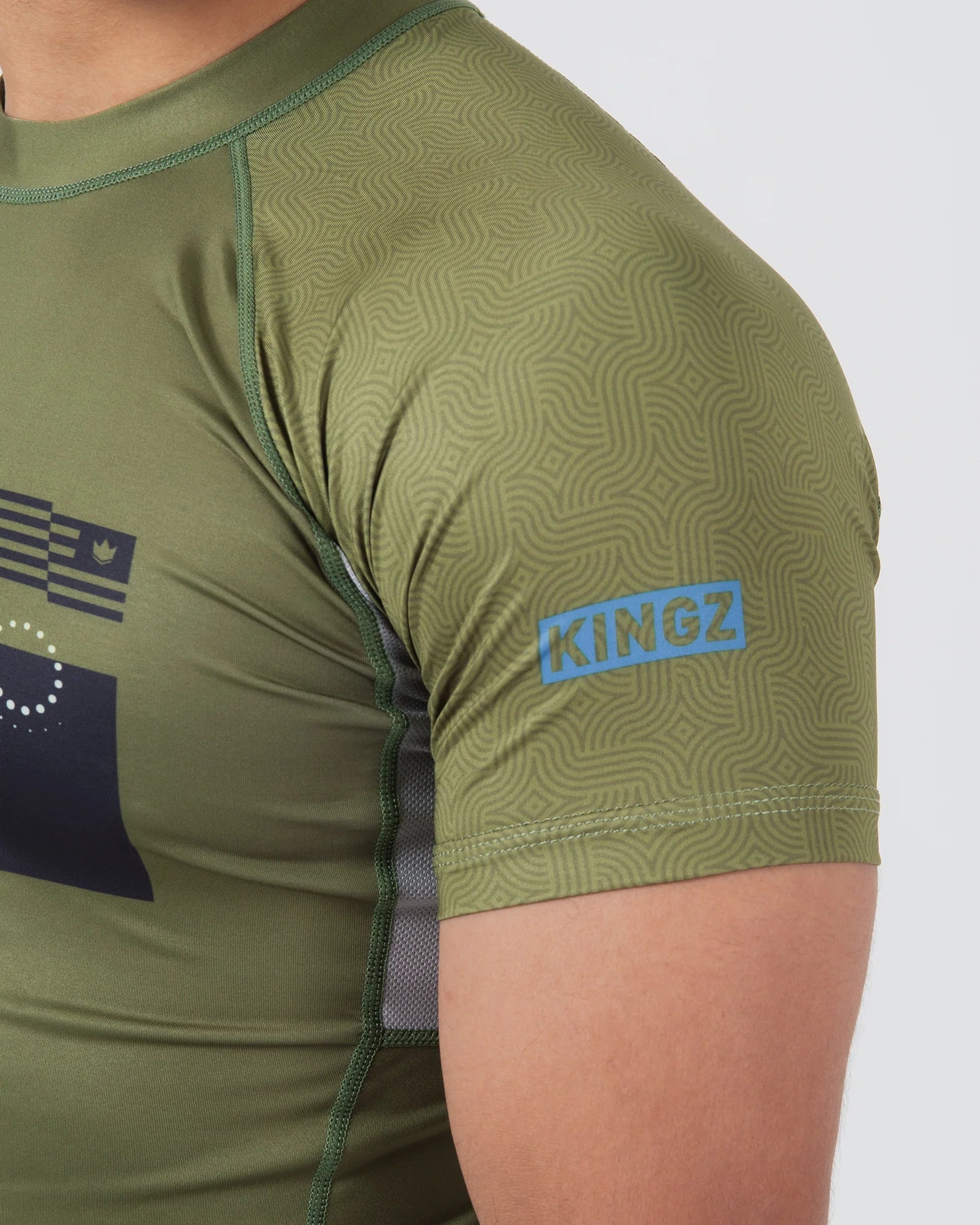 Dettaglio delle fibre in poliestere e spandex della rashguard Kingz Trooper