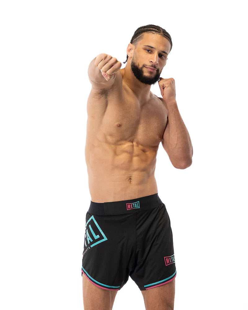 Pantaloncini Metal Boxe Miami Vibe indossati vista frontale per allenamento MMA e Kickboxing