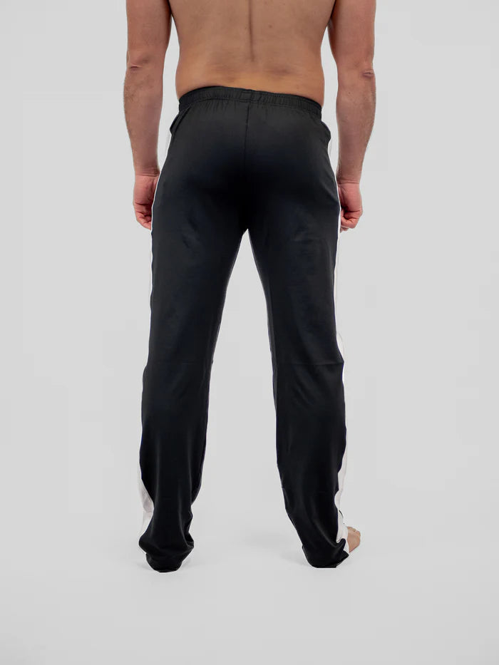 Vista posteriore pantaloni Savate Metal Boxe nero bianco fit professionale da ring