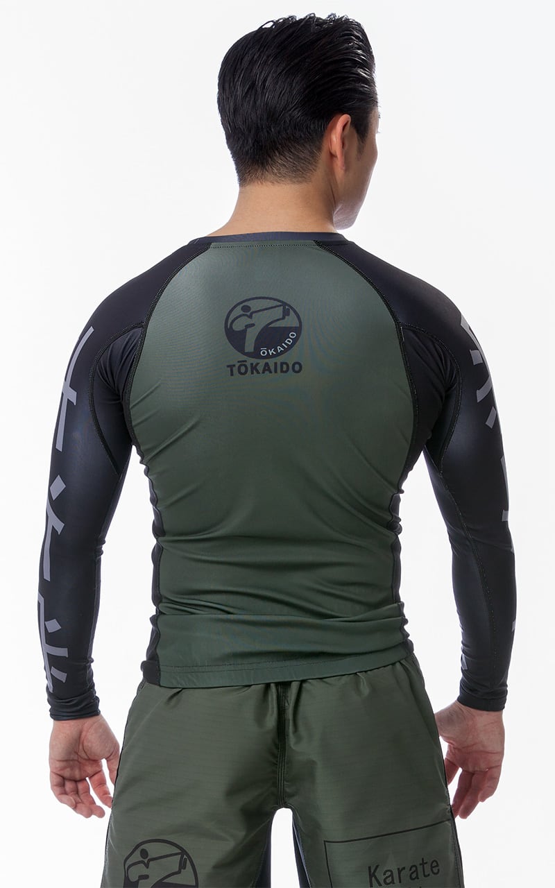 Rashguard a compressione Tokaido Elite Training.Colore verde con stampe sublimate