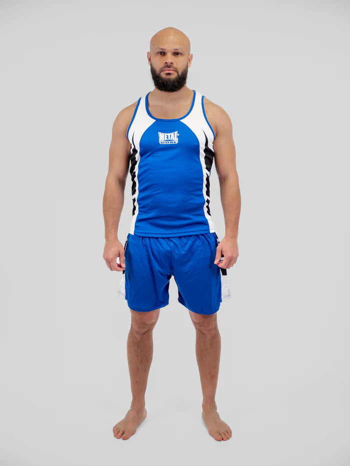 Vista frontale set boxe competition Metal Boxe blu canotta e pantaloncini