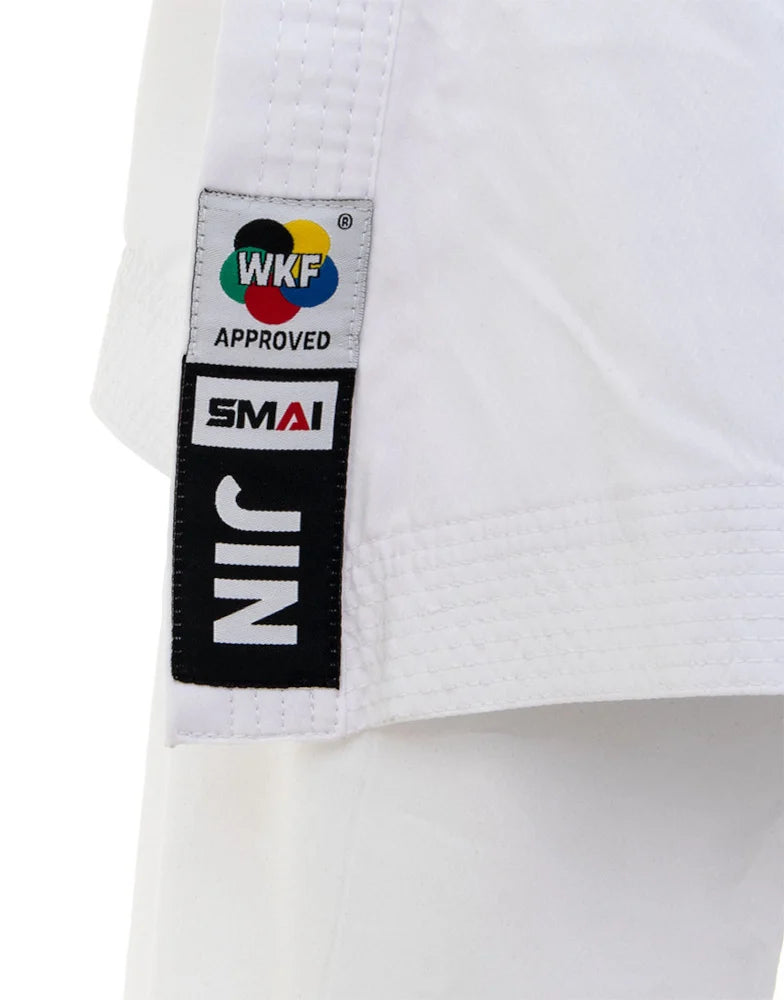 Dettaglio dell'etichetta esterna Smai con logo WKF Approved per competizioni