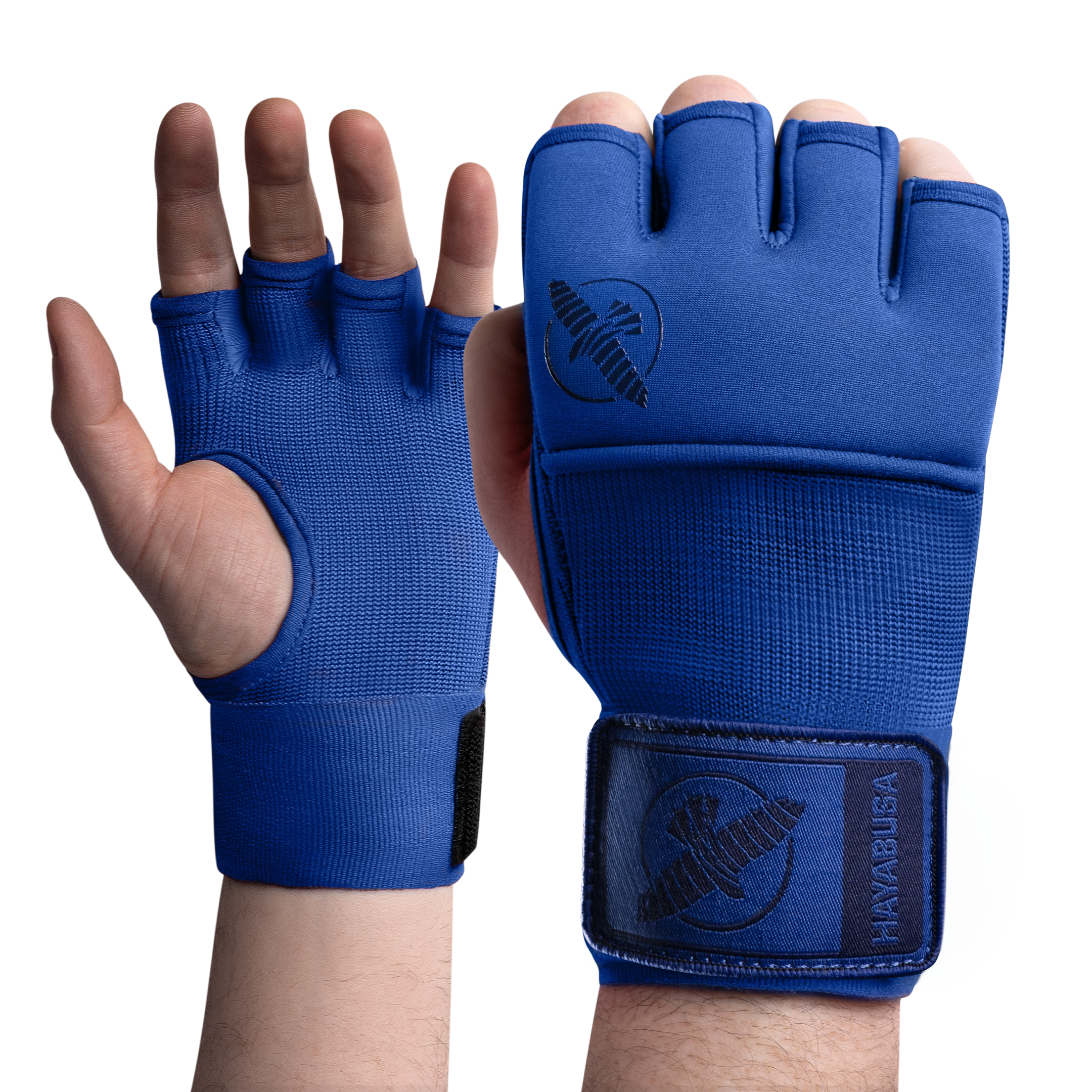 Vista frontale dei sotto-guanti blu Hayabusa Deluxe Quick Wraps per sport da combattimento