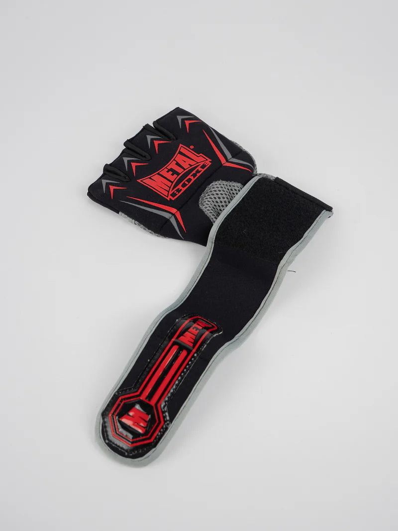 Dettaglio del sottoguanto singolo Metal Boxe Extrem Gel slacciato, focus sulla struttura in neoprene