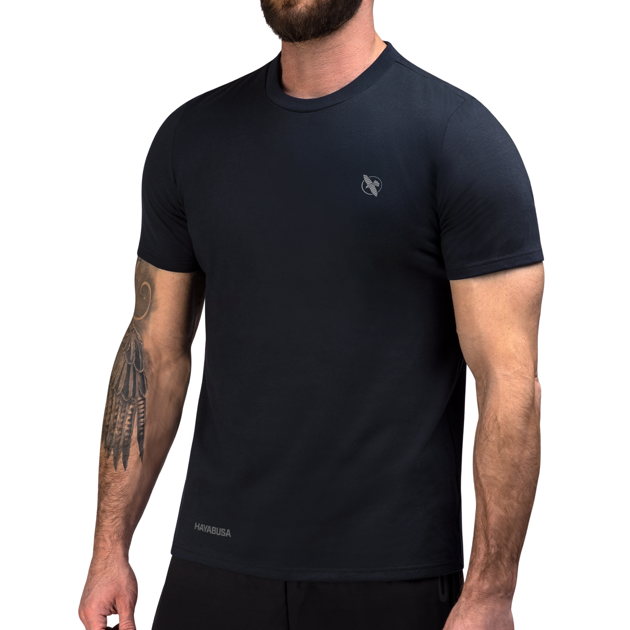 Vista frontale della T-shirt Hayabusa Essential blu midnight con stampa in silicone opaco