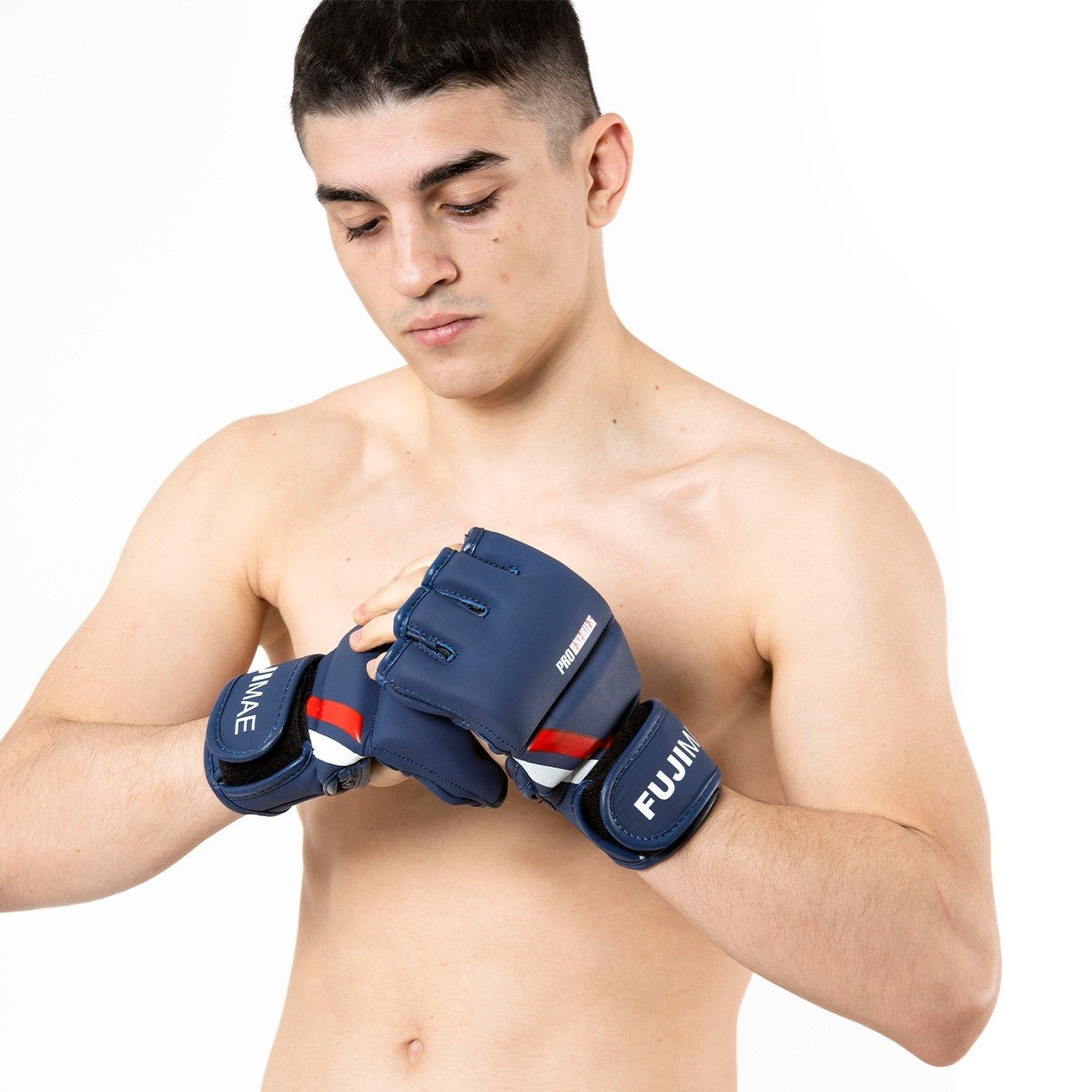 ufc mma handschuhe MMA Handschuhe ProSeries 2.0: Schutz, Kraft und Komfort für den Wettkampf – Fight Club Store