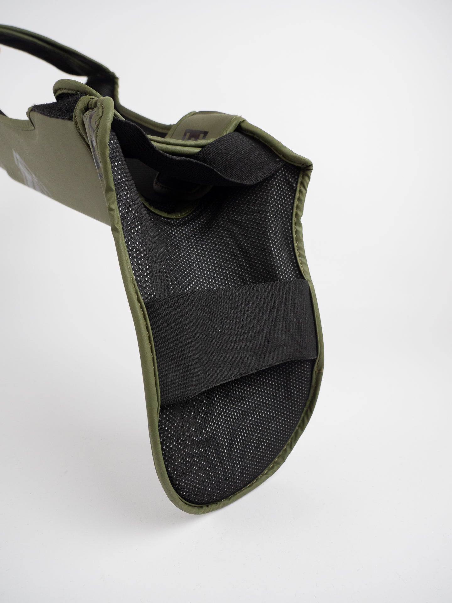 Muay Thai Metal Boxe Blade Shin Guards with Foot Protection