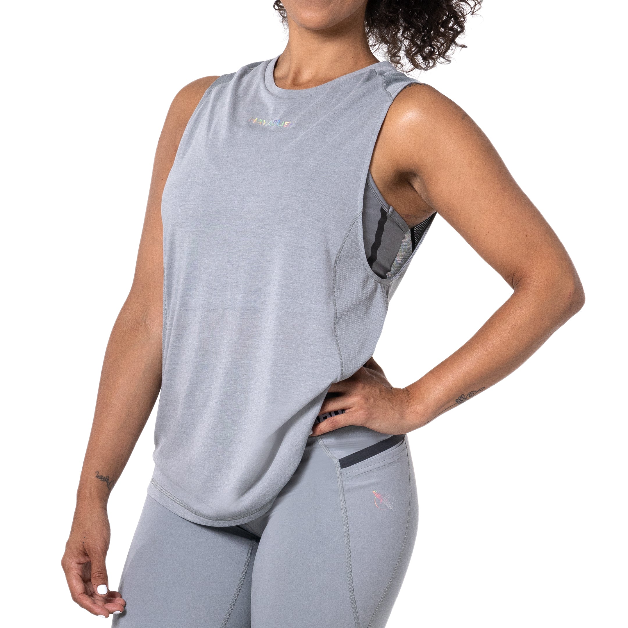 Vista frontale della canotta sportiva donna Hayabusa Lightweight grigio melange