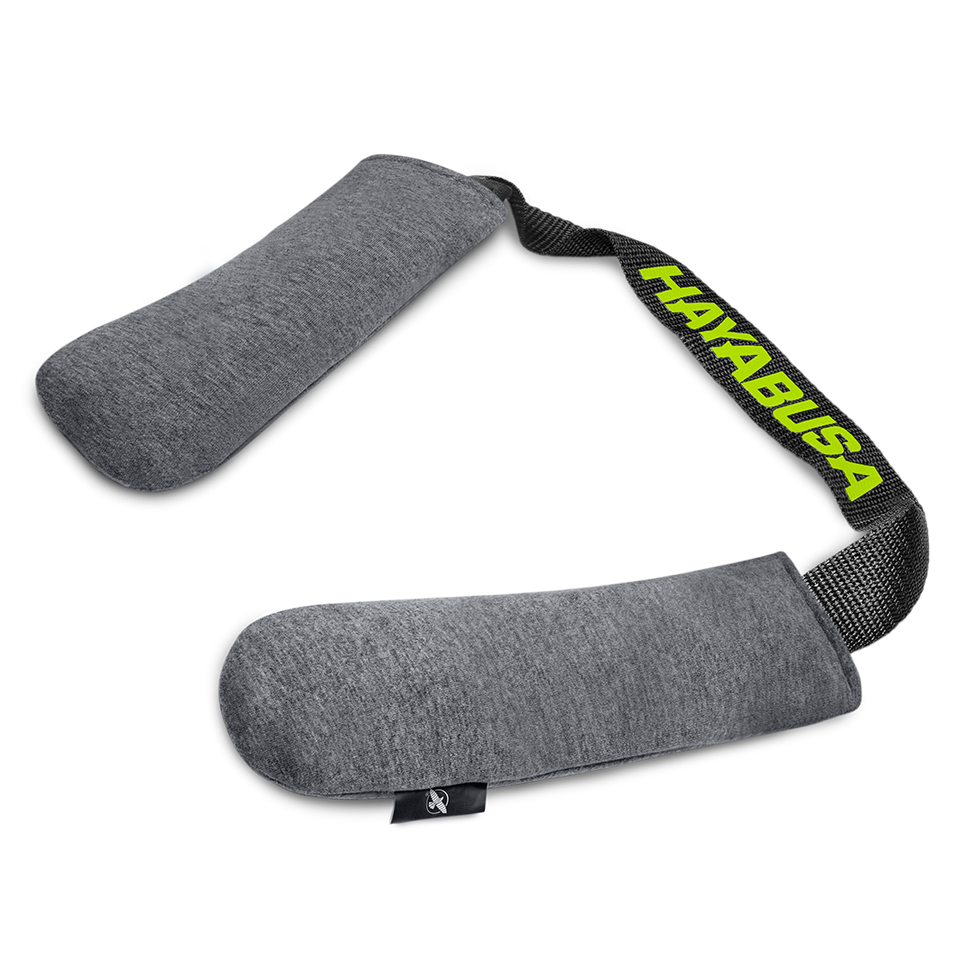 Coppia di deodoranti per guantoni Hayabusa grigio antracite collegati da cinturino, vista frontale