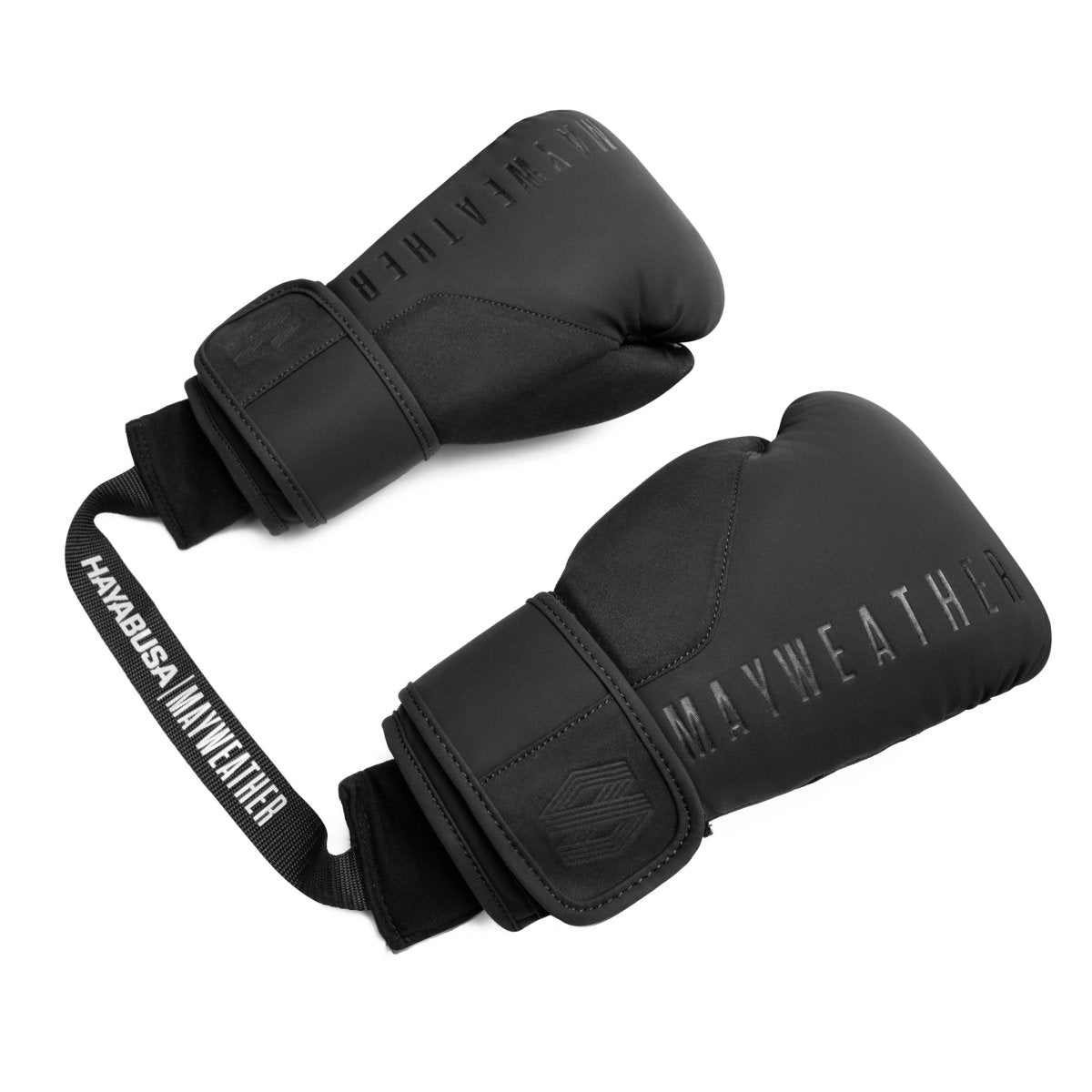 Par de desodorantes para guantes de boxeo Mayweather negros con logotipos blancos, vista frontal