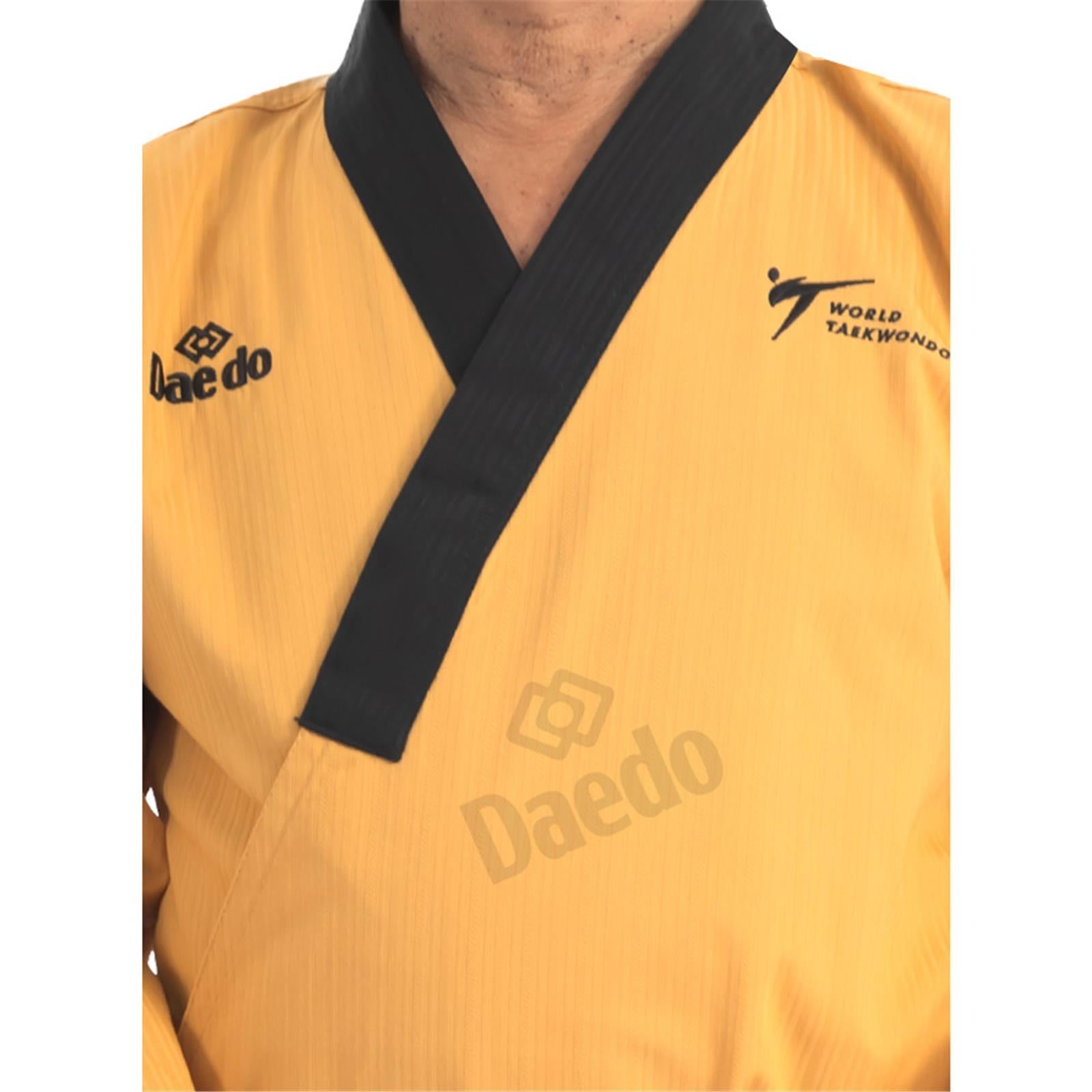 Dobok Poom Gran Master Oro Nero Daedo WT