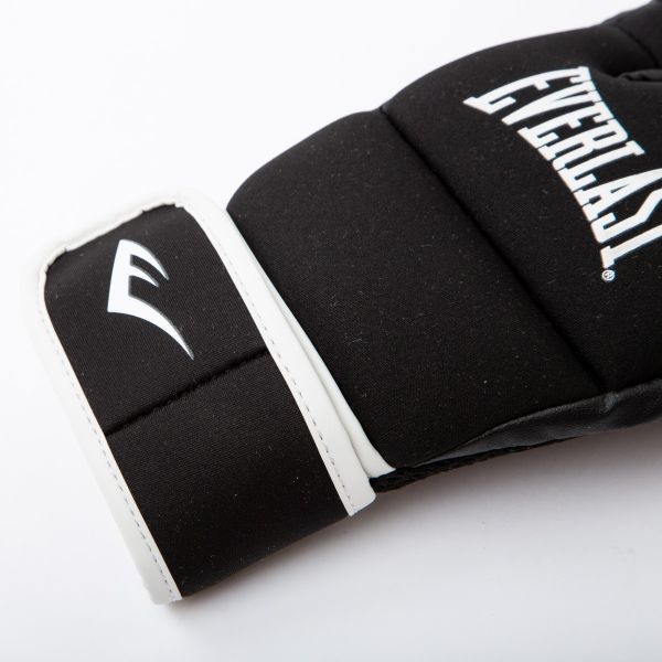 Gants de kickboxing Everlast Core noirs avec détail de protection multicouche