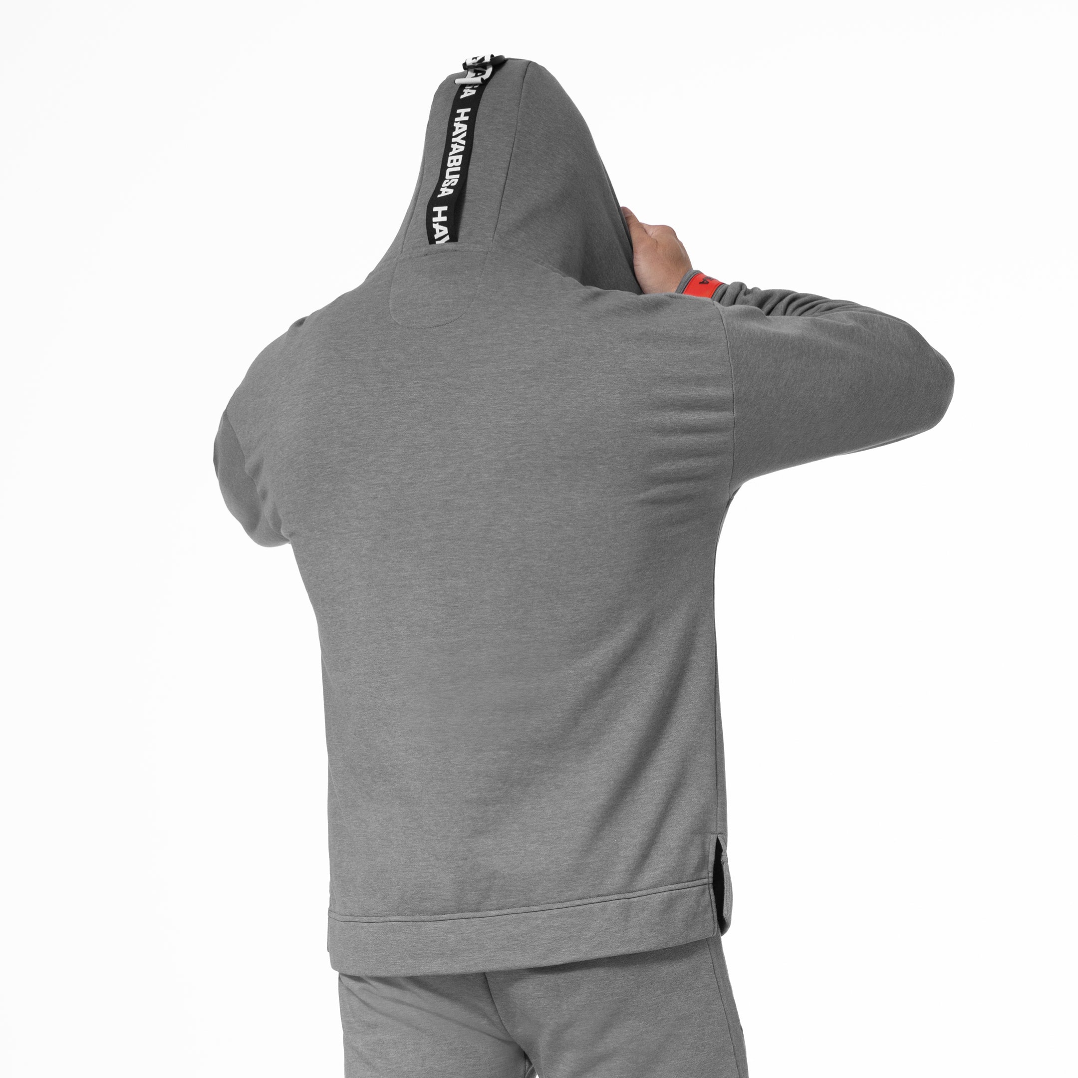 Vista posteriore della felpa grigio scuro Hayabusa Midweight Pullover, che mostra la struttura del tessuto di peso medio