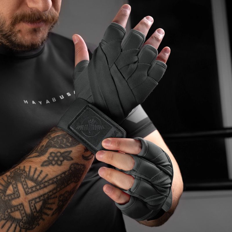 Faixas de luva Hayabusa Knuckle Guard com detalhe de proteção de junta