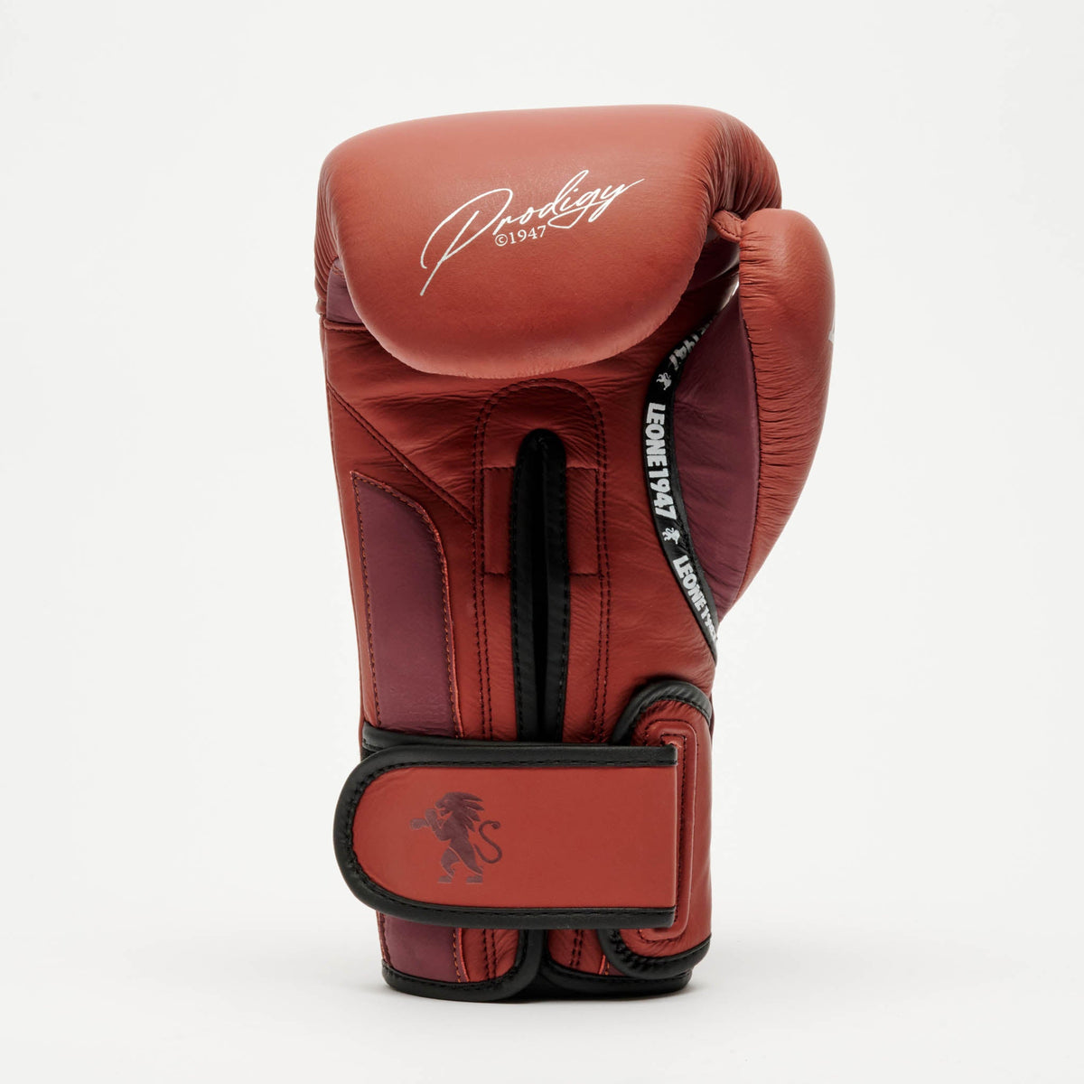 Prodigy Red Boxing Gloves - detail view 2