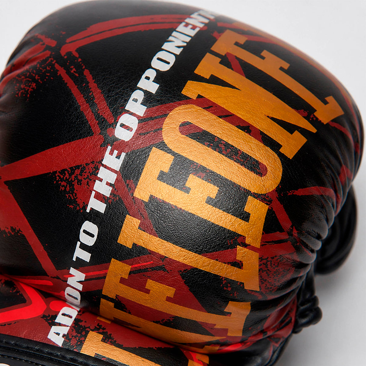 MMA Cage Rukavice červené - detailní pohled 4