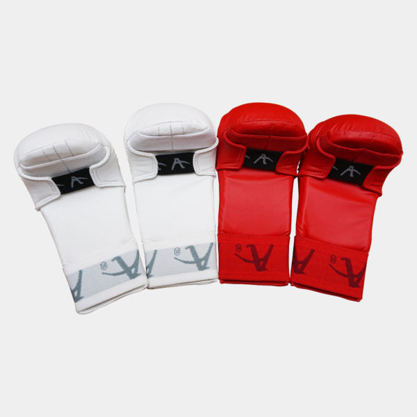 Guantini karate Arawaza colore bianco e rosso omologati WUKF vista palmo