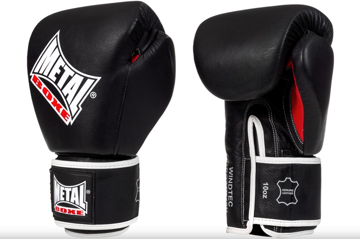 Vista frontale dei guantoni Metal Boxe OKO in pelle di bufalo nera
