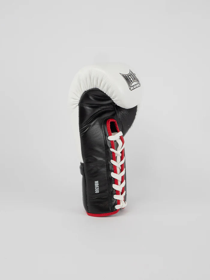 Dettaglio chiusura professionale a lacci guantoni Metal Boxe bianchi