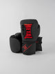 Vista frontale guantoni Metal Boxe Starter nero e rosso, schiuma preformata protettiva