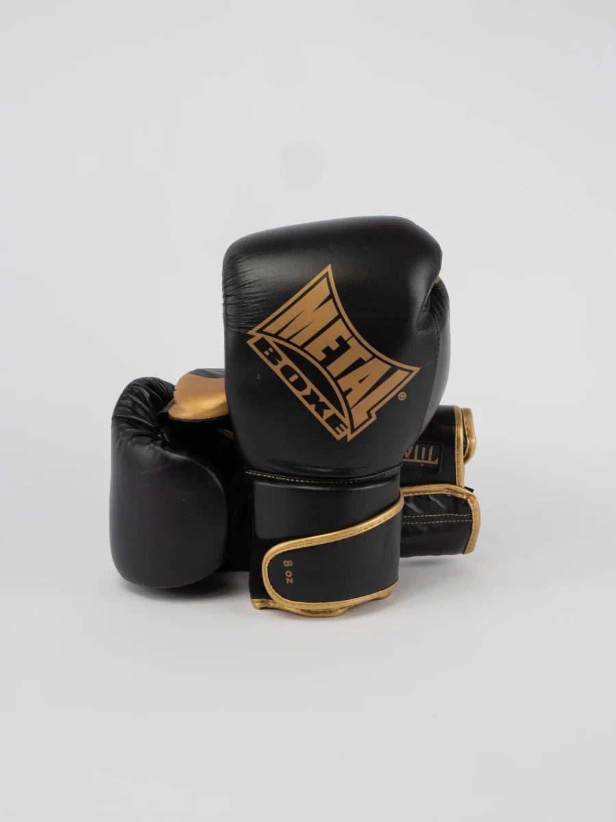 Paire de gants Metal Boxing Titan en cuir noir et doré, vue d'ensemble