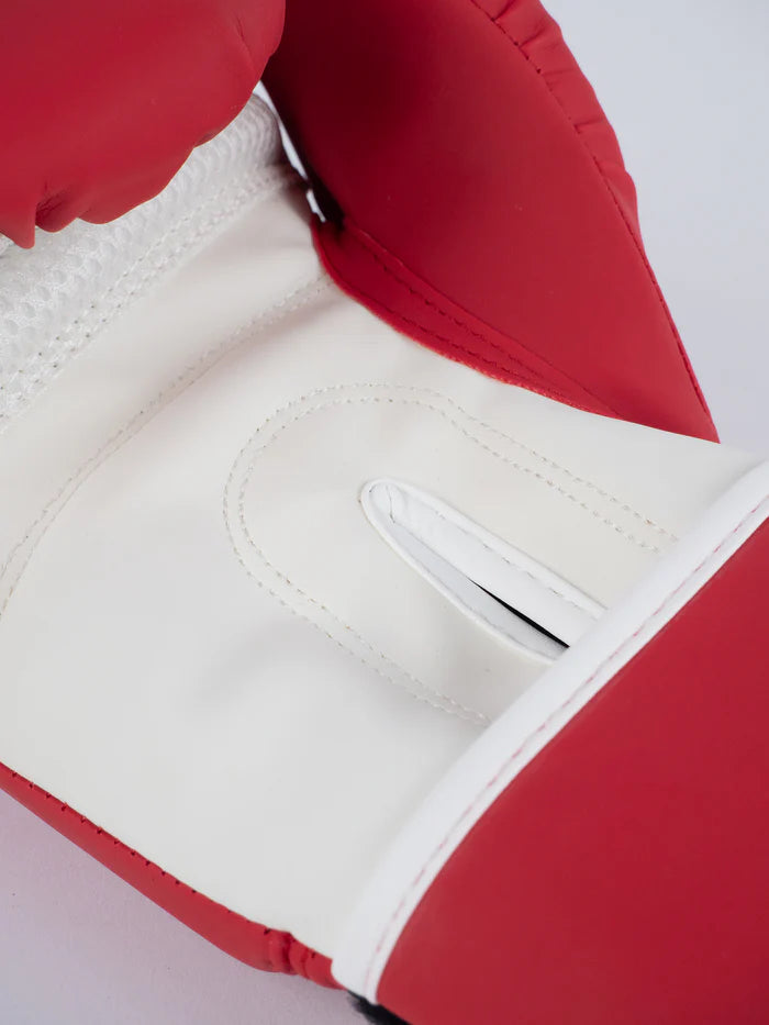 Dettaglio palmo ventilato con tecnologia WindTec guantoni Metal Boxe rosso