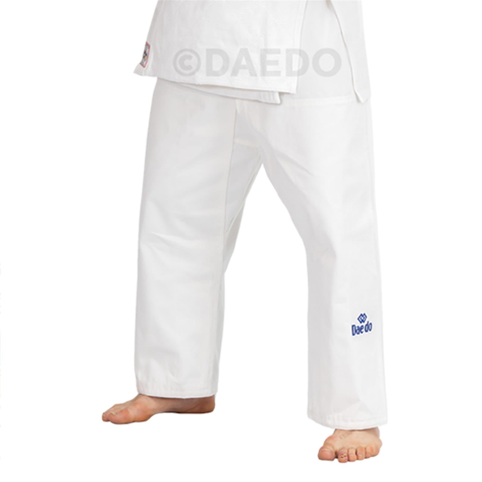Judogi White IJF Slim Fit Daedo - pohled zezadu