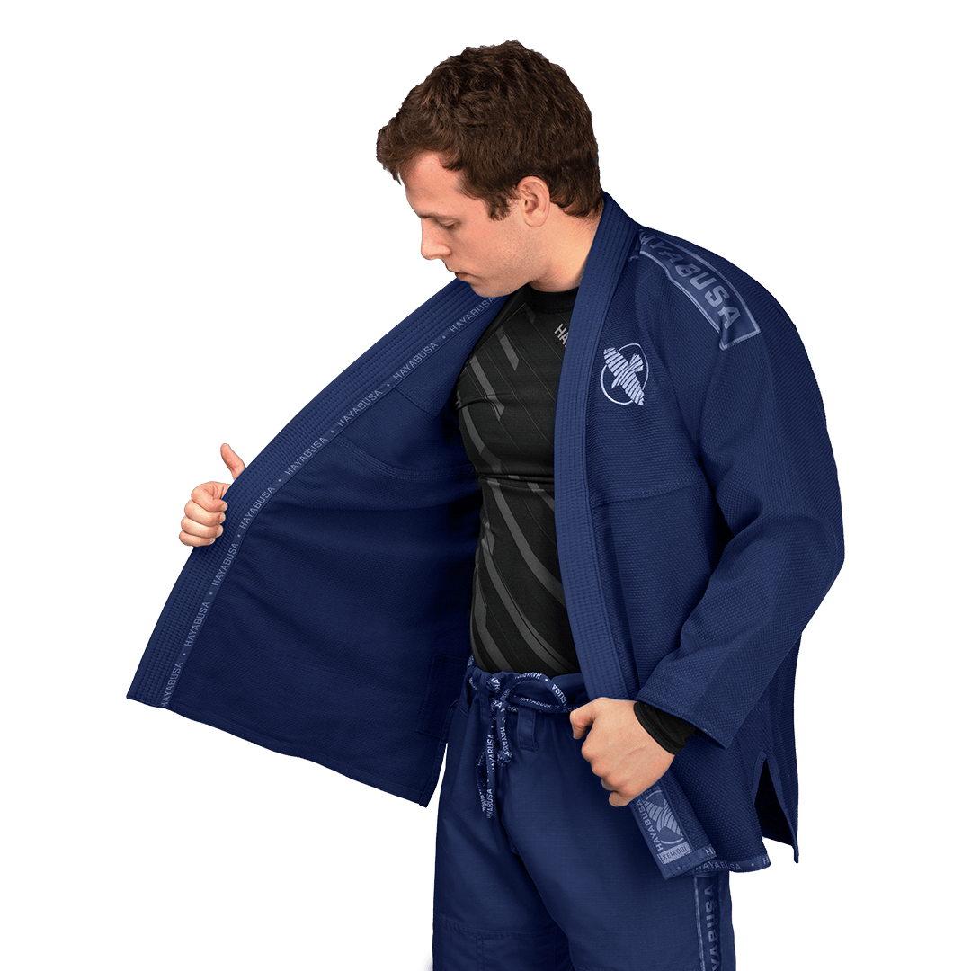 Dettaglio della fodera e delle aree rinforzate interne del kimono blu navy