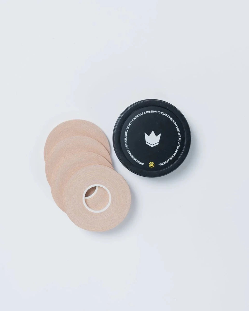 Pack med Kingz Finger Tape beige, förskuren teknisk tejp för kampsporter