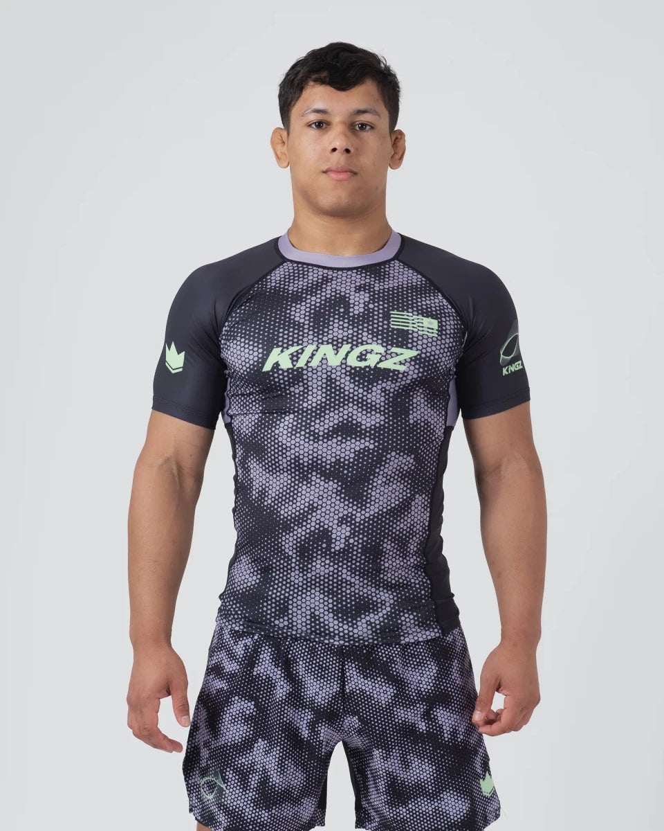 Vooraanzicht van de Kingz Viper technische rashguard voor vechtsporten en No-Gi