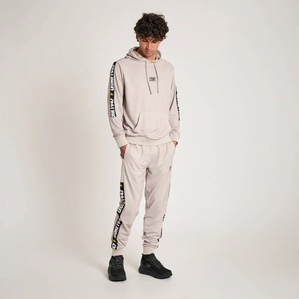 Leichte Leone Hose Stripe 47 – Dynamik und ikonischer Stil