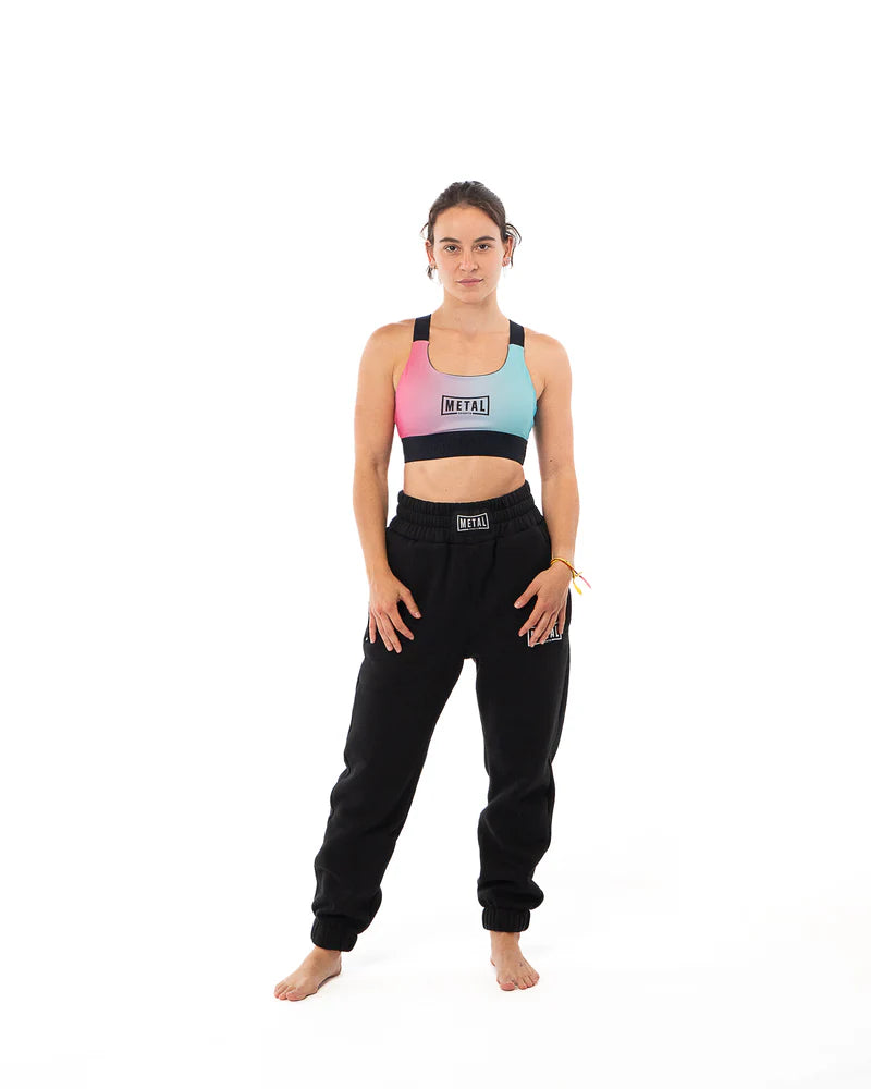 Dettaglio della fascia elastica e finiture dei pantaloni della tuta Metal Boxe neri