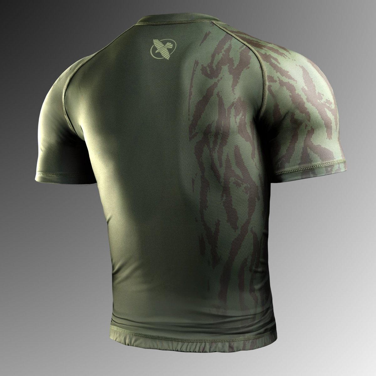 Rückansicht des grünen Hayabusa Apex Rashguards