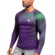 Vista frontale della rash guard Hayabusa Fusion viola e verde, fit compressivo d'élite per MMA