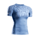 Vista frontale della rashguard donna Hayabusa Apex azzurra, compressione graduata per atlete