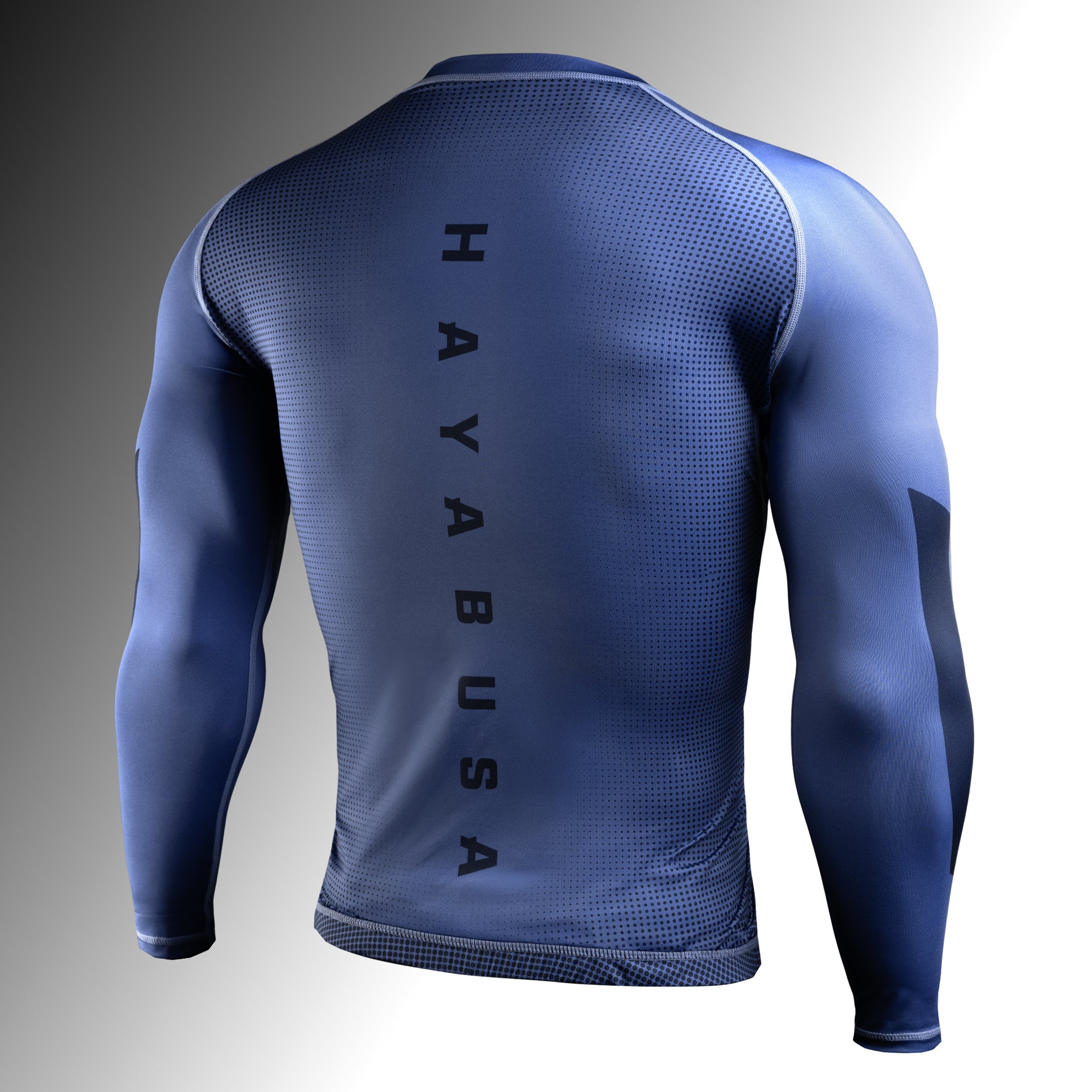 Vista posteriore della rashguard blu Hayabusa, design ergonomico per una mobilità totale