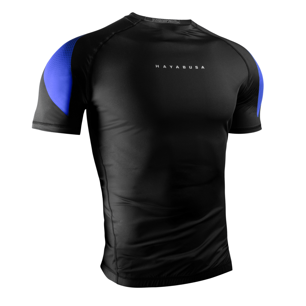 Vue de face du Rashguard Hayabusa Pro Ranked Blue à manches courtes et coupe de compression pour ceintures bleues