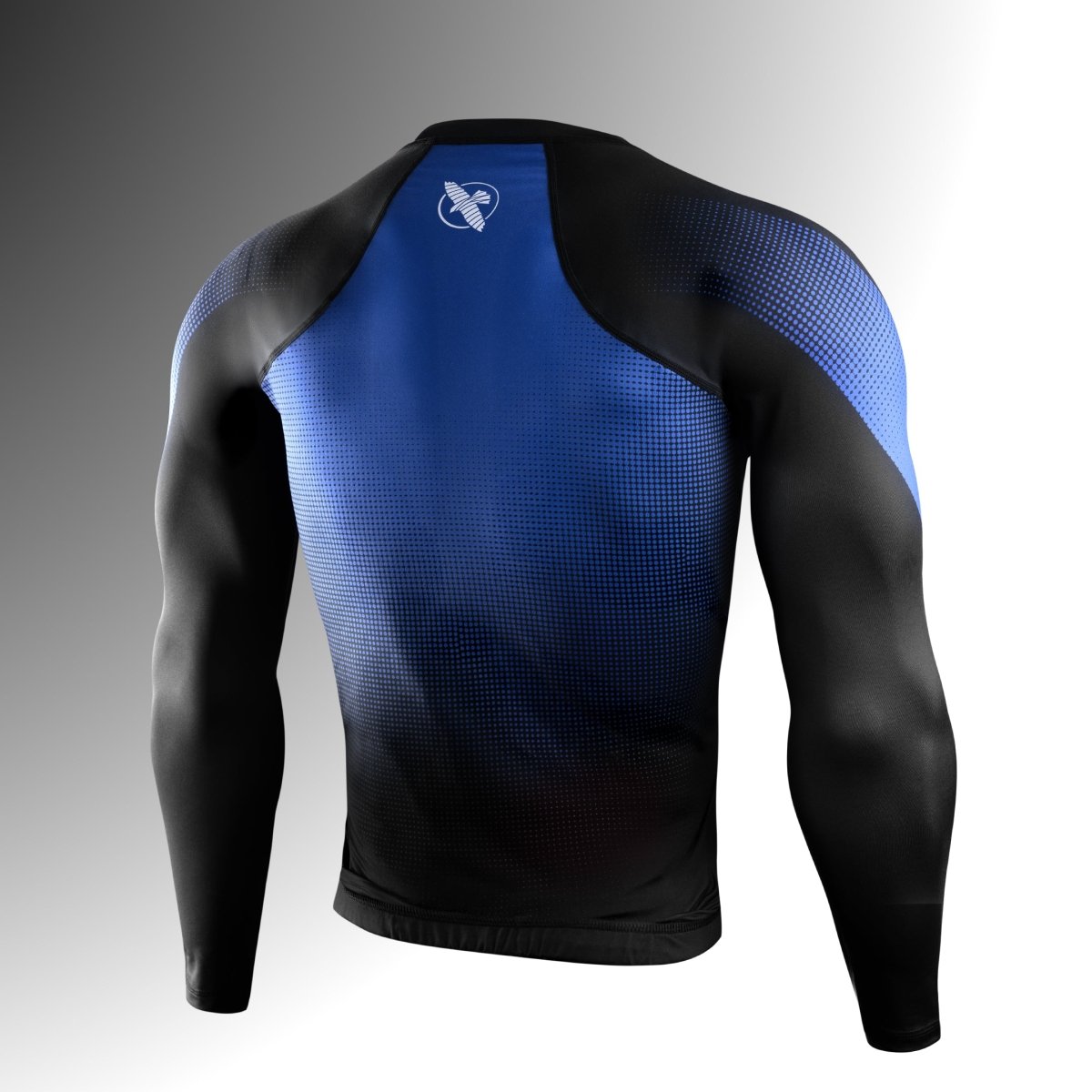 Vista traseira do rashguard azul Hayabusa Pro Rank, costura flatlock reforçada